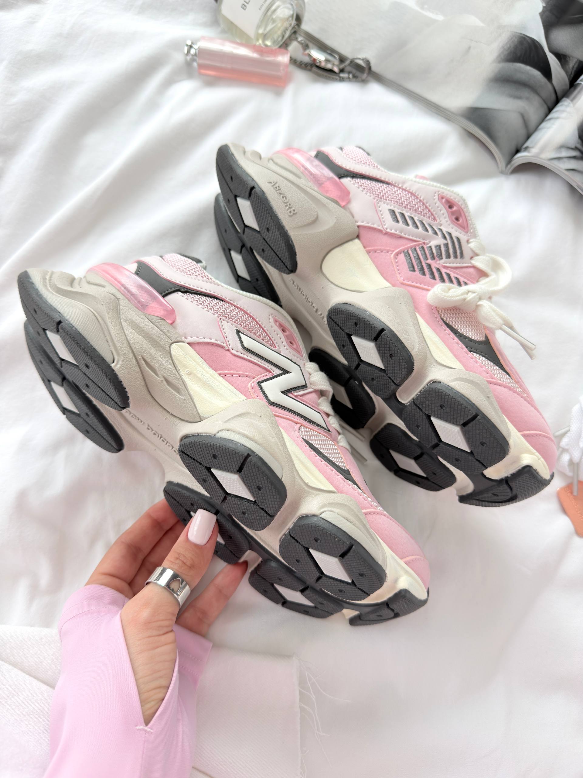 New Balance 9060 Pink Granite