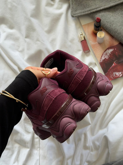 New Balance 9060 Bugrundy