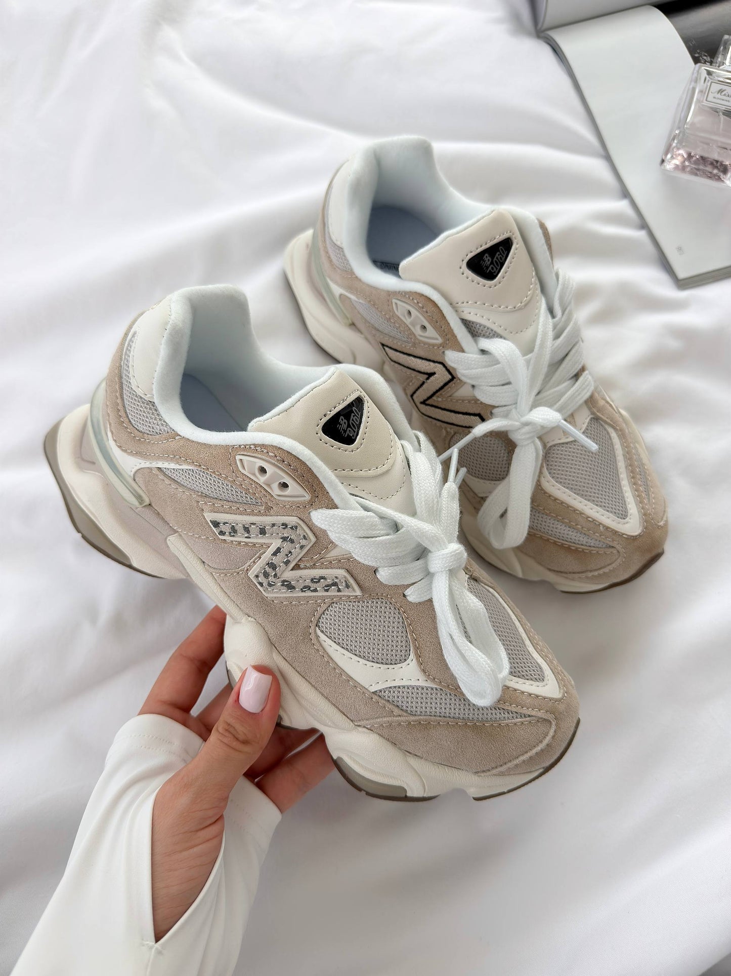 New Balance 9060 Beige Leopard