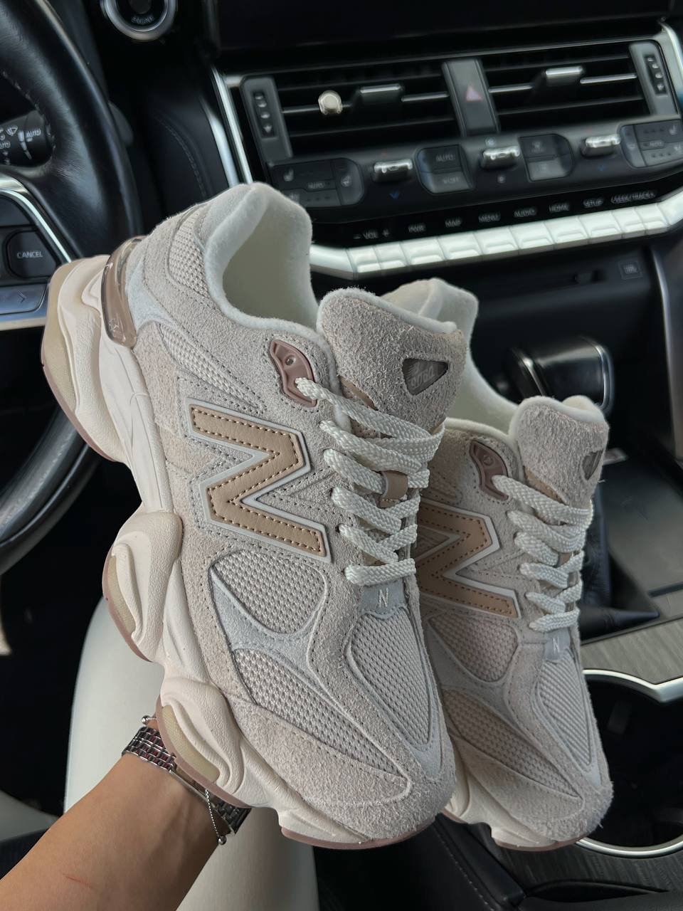 New Balance 9060 Bisque Sea Salt