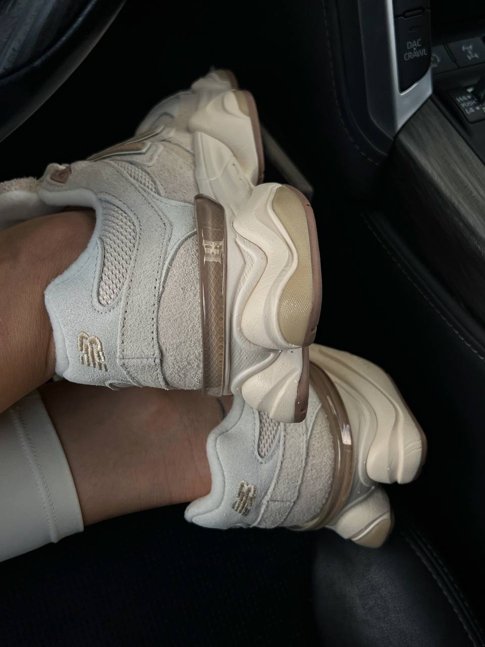 New Balance 9060 Bisque Sea Salt